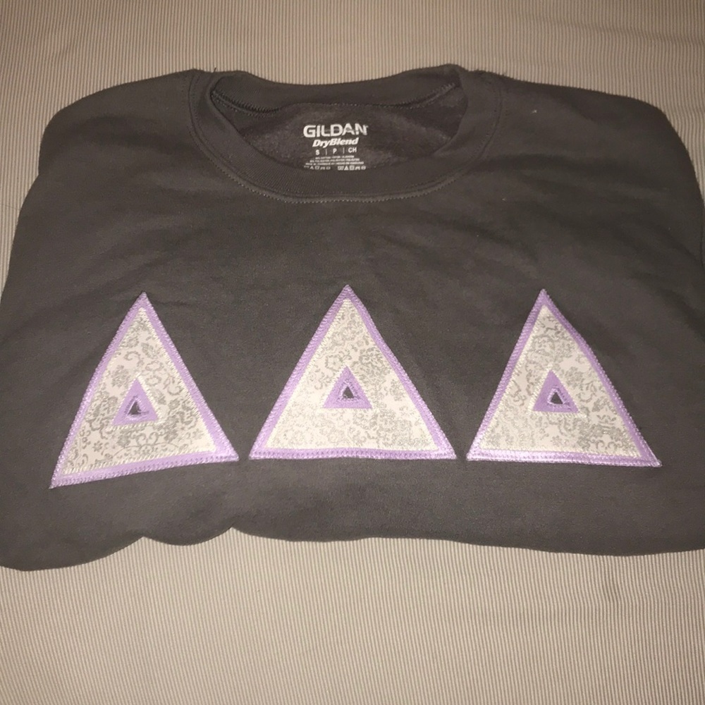 Tri delta sorority letters size small